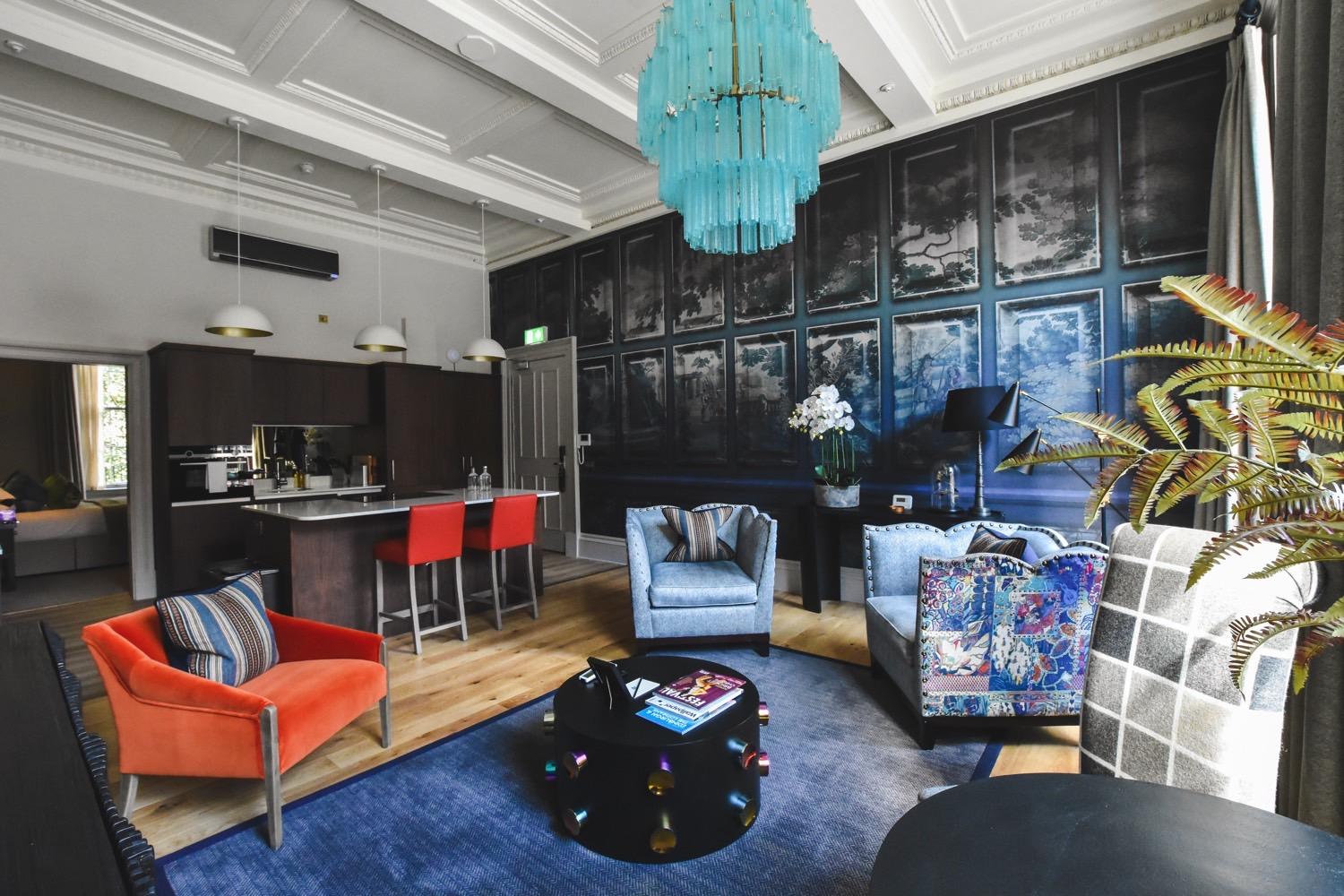 luxury 1 bedroom apartment in Edinburgh