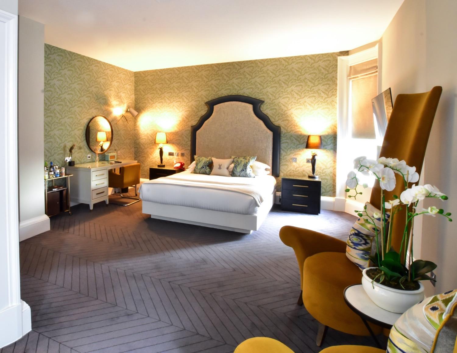 Junior Suite in Edinburgh luxury boutique hotel near castle