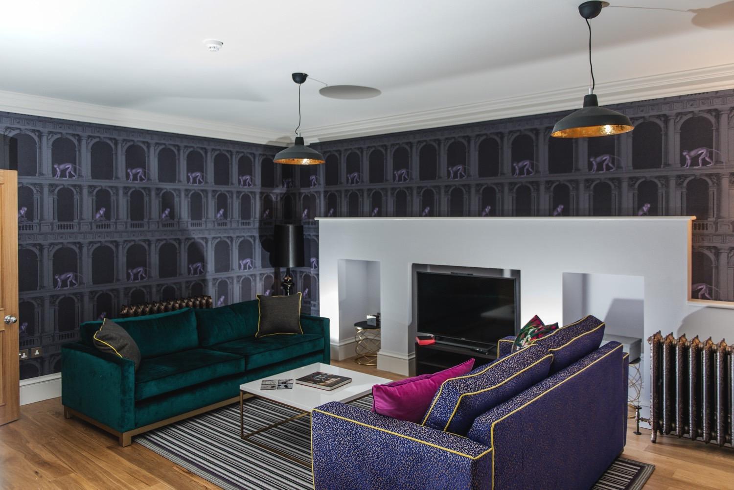 luxury 2 bedroom apartment in Edinburgh
